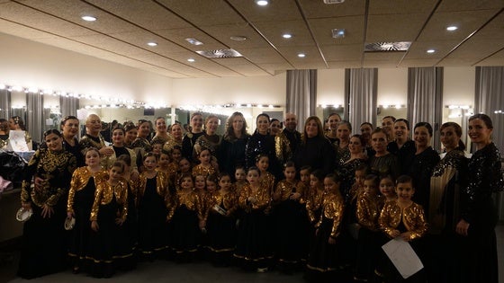 La Asociación Francisco Velarde llena de magia el Auditorio con su festival navideño