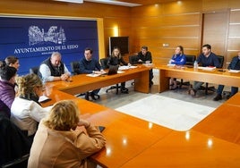 El alcalde de El Ejido ha resaltado que «trabajamos para mejorar la atención y la comodidad de los usuarios».