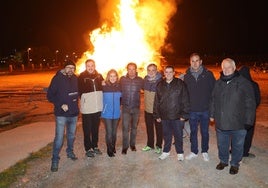 Uno de los momentos de las hogueras de San Antón en Santa María del Águila durante este fin de semana.