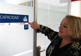 Se ha optado por elegir un tipo de cartelería que integra señalización visual constituida por rótulos.