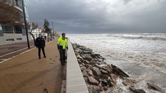 El Ejido mantiene activo su Plan de Emergencias con los servicios públicos desplegados mientras persistan las condiciones meteorológicas adversas
