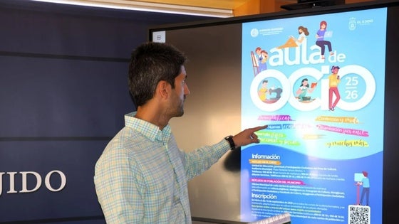 El Ejido organiza talleres para obtener el certificado digital, firma electrónica y un curso de costura