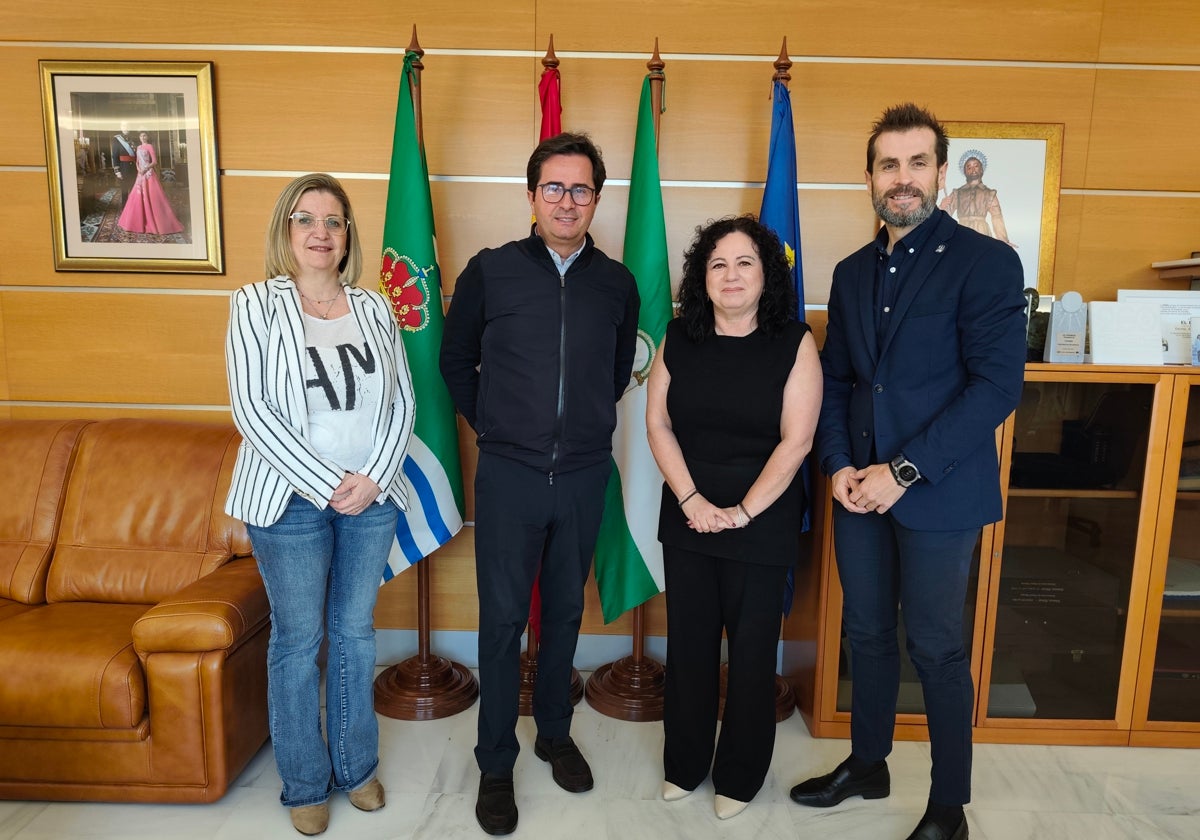 Un encuentro en el que Ayala estuvo acompañada de los también nuevos vocales María del Carmen Rueda y del ejidense David Plaza.