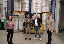 Un momento de la visita a la empresa.