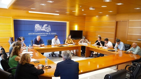 El Ejido modernizará Las Plazas El Limonar de San Agustín y Clotilde de Las Norias