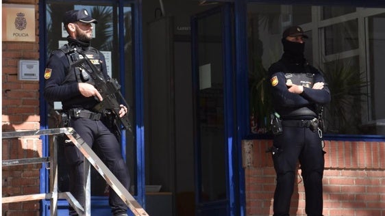 Lo hacía por «satisfacción y tranquilidad»: detenido un hombre de 69 años por pinchar ruedas en El Ejido
