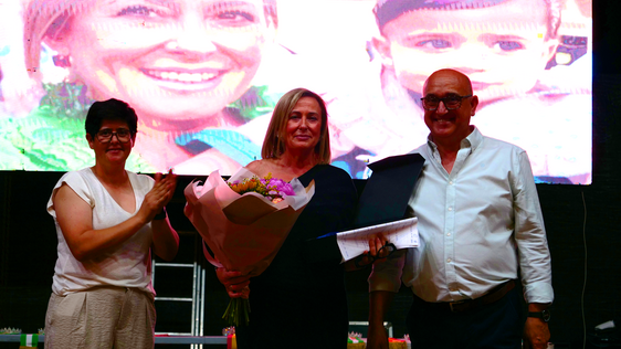 El pregón de la diseñadora Charo Villanueva da el pistoletazo de salida a las Fiestas de las Norias