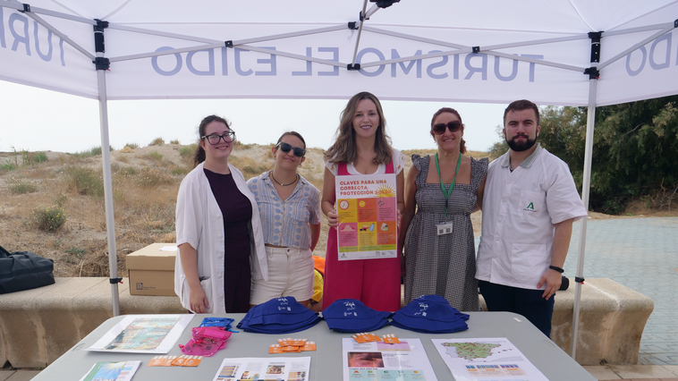 'Salud a pie de Playa' aterriza para informar sobre los efectos del sol