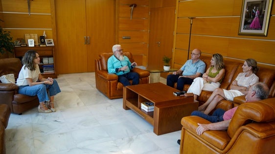 Julia Ibáñez pone en valor la trayectoria del Círculo Cultural y Recreativo de El Ejido