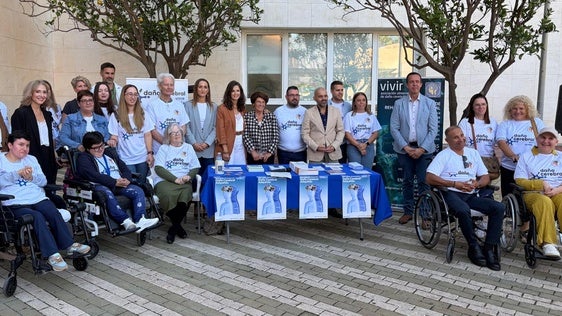 El Hospital de Poniente muestra su apoyo a los afectados por daño cerebral adquirido