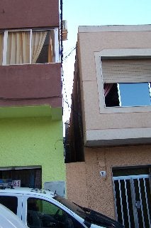 Un jurado popular declara culpable la mujer que arrojó a su bebé recién nacida desde una azotea de El Ejido