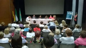 Las Amas de Casa convocan elecciones el día 10 tras dimitir el 80% de la directiva vigente