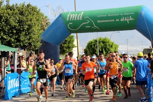 La IV Carrera Popular Francisco Montoya reúne a 250 corredores