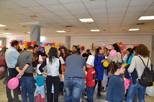 Más de mil personas pasan por la primera edición de ‘Expofamily’