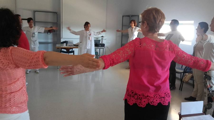 Última sesión de esta escuela de pacientes, desarrollada esta misma semana en el Hospital de Poniente . E. GRANJA