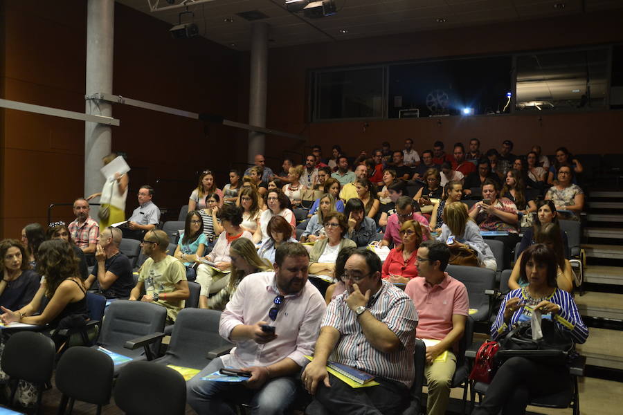 Más de medio centenar de personas asistieron ayer a esta jornada de difusión en El Ejido. 
