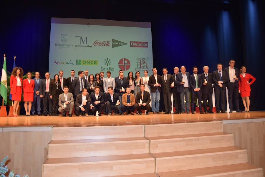 El alcalde felicita Víctor Fernández por el premio de la prensa deportiva de Andalucía