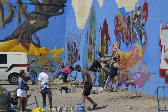 Grafiteros procedentes de distintos puntos del país se dieron cita durante todo el fin de semana en El Ejido en un encuentro nacional.