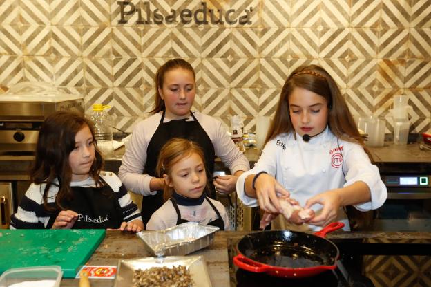 Aprender a cocinar con Esther Requena, el mejor regalo