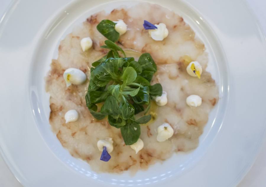 Un nuevo restaurante que abre sus puertas anexo al hotel Barceló Granada Congress y que invita a una botella de Barbadillo a los comensales, estas semanas