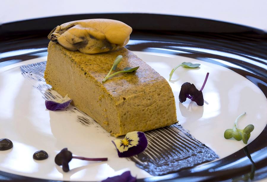 Un nuevo restaurante que abre sus puertas anexo al hotel Barceló Granada Congress y que invita a una botella de Barbadillo a los comensales, estas semanas