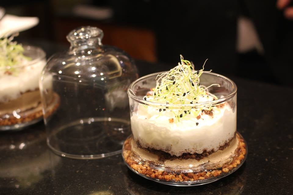 Crujiente farsa de cordero lojeño. Hotel Andalucía Center. Avenida América, 3. 