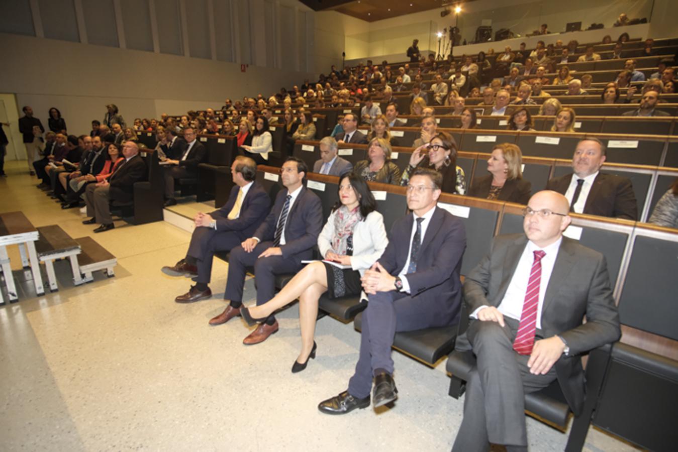 El Centro de Formación Profesional La Inmaculada acoge la entrega de los premios a seis restauradores y establecimientos de la provincia de Granada