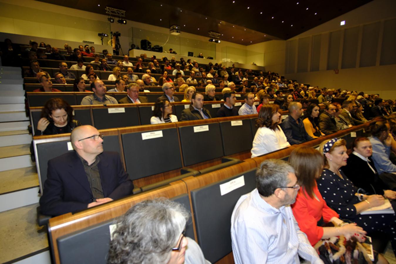 El Centro de Formación Profesional La Inmaculada acoge la entrega de los premios a seis restauradores y establecimientos de la provincia de Granada