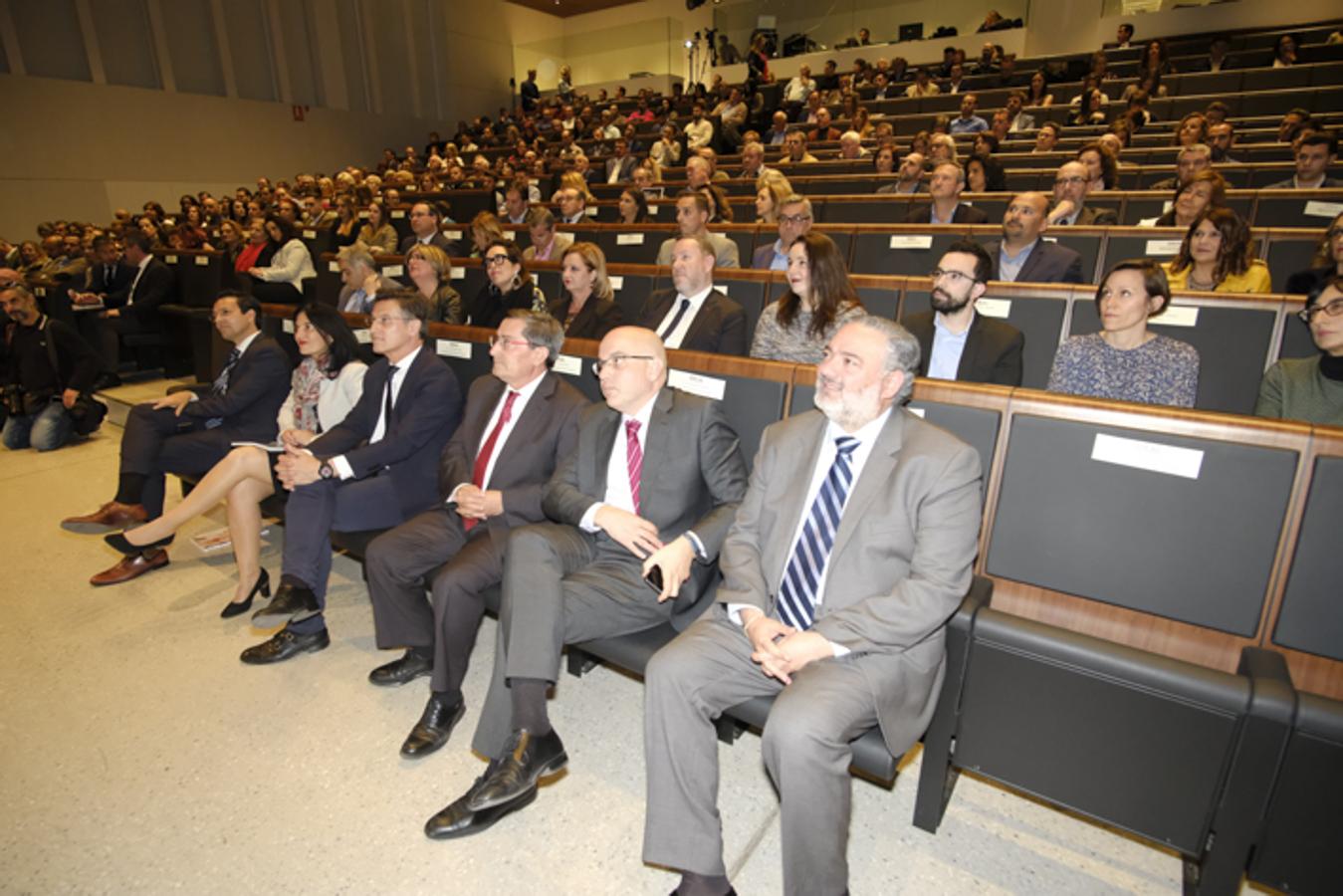 El Centro de Formación Profesional La Inmaculada acoge la entrega de los premios a seis restauradores y establecimientos de la provincia de Granada
