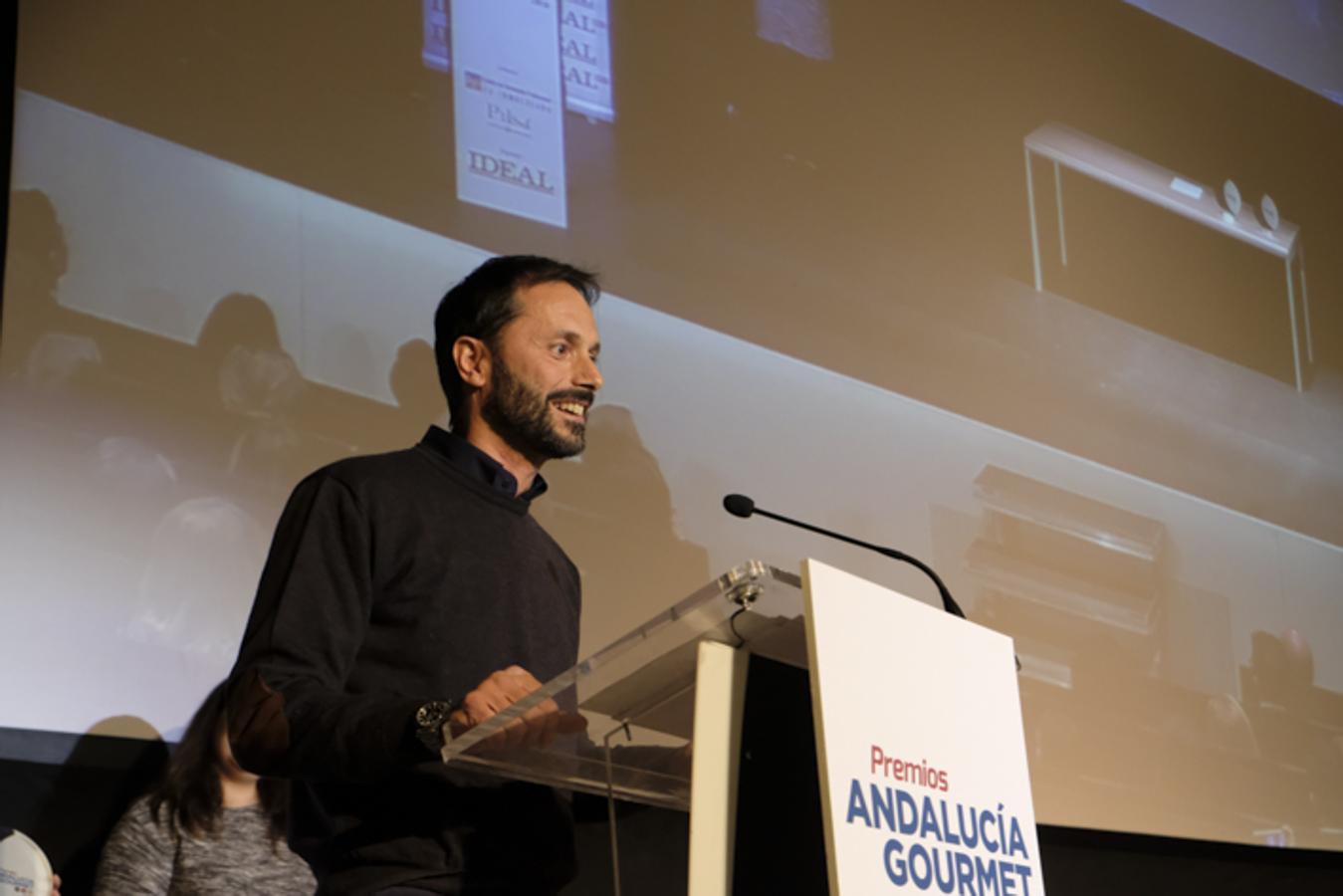 El Centro de Formación Profesional La Inmaculada acoge la entrega de los premios a seis restauradores y establecimientos de la provincia de Granada