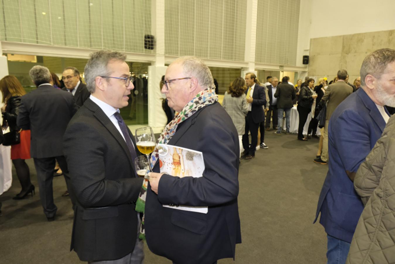 El Centro de Formación Profesional La Inmaculada acoge la entrega de los premios a seis restauradores y establecimientos de la provincia de Granada