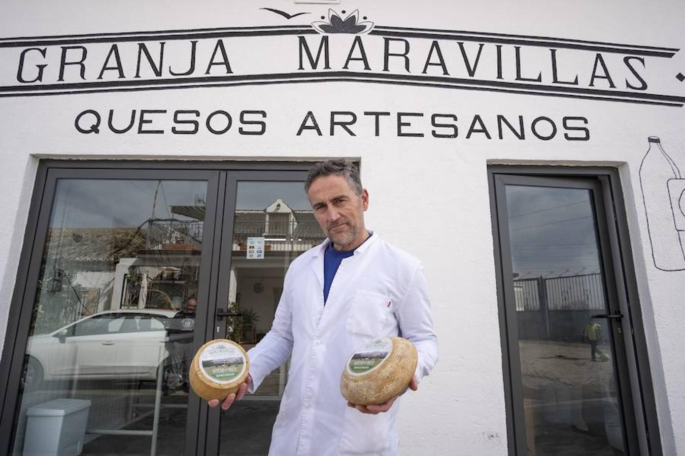 Con algo más de un año de vida y como producto estrella la leche de vaca para elaborar sus quesos y un yogur artesano exquisito, Granja Maravillas es un referente en la provincia. 