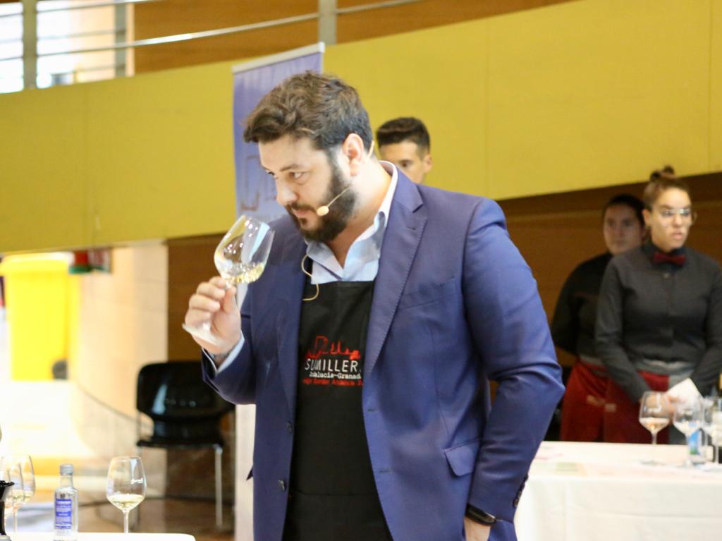 Los asistentes han podido disfrutar de varias catas durante la jornada del viernes