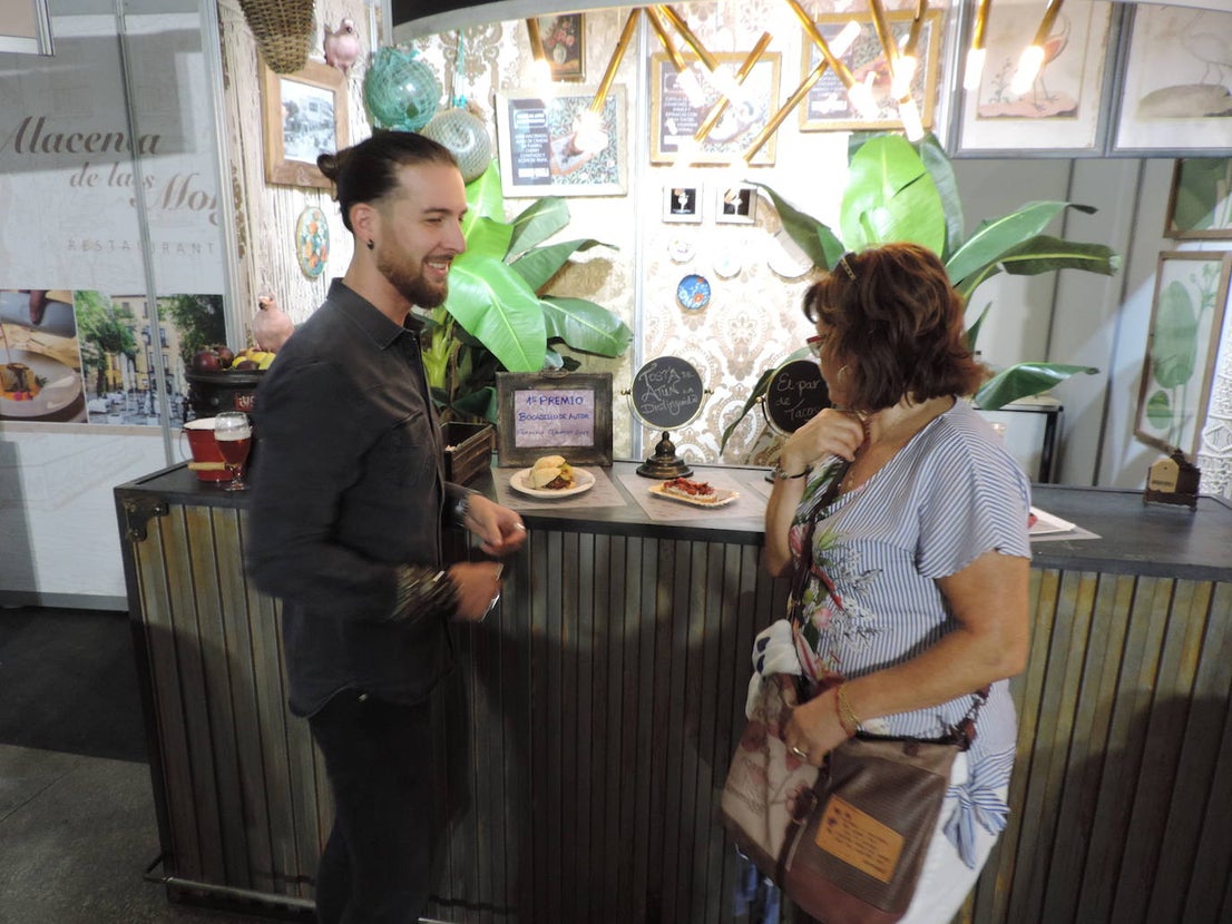 Magnífico ambiente en la zona dedicada a estos locales en el Palacio de Congresos
