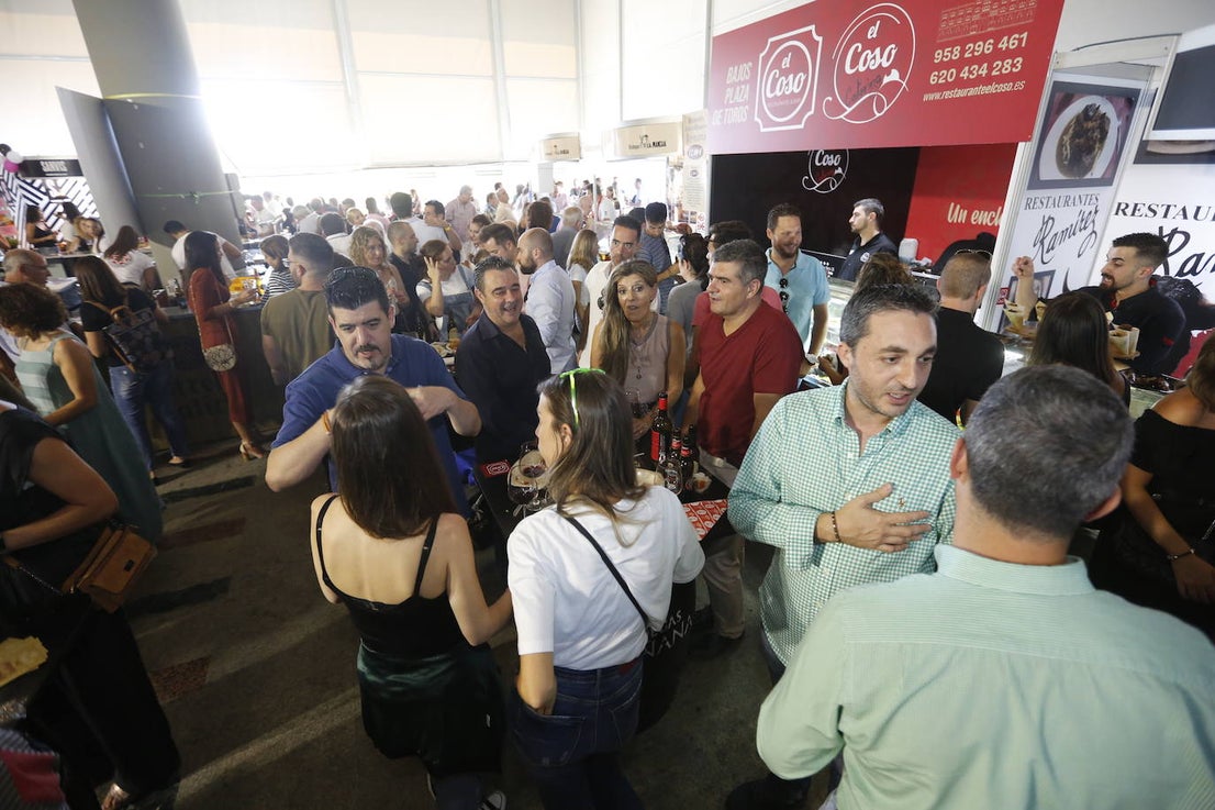 Magnífico ambiente en la zona dedicada a estos locales en el Palacio de Congresos