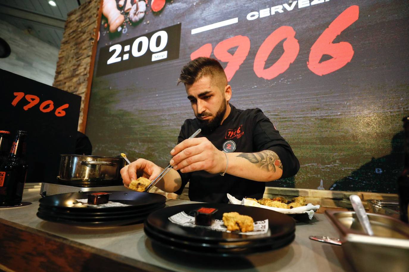 Concurso de tapas en el stand de Estrella Galicia 