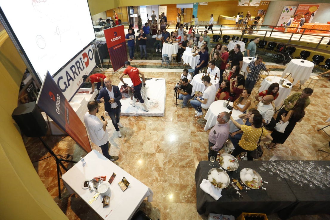 Los asistentes a Granada Gourmet pudieron presenciar un ronqueo en vivo