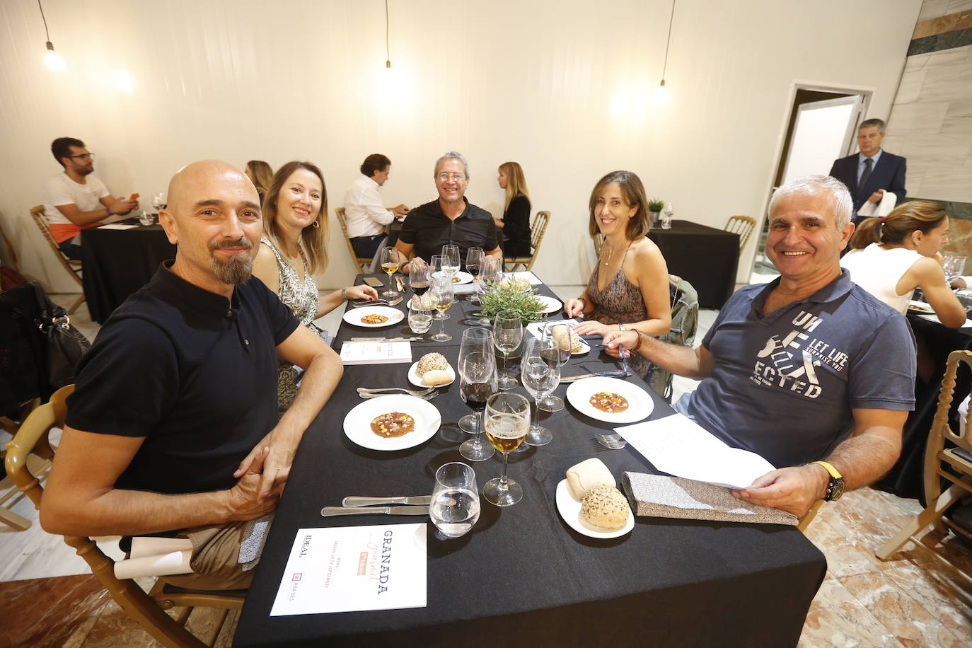Con la ausencia de Yolanda León, Juanjo Pérez transportó a los comensales con su arriesgada forma de entender la cocina 