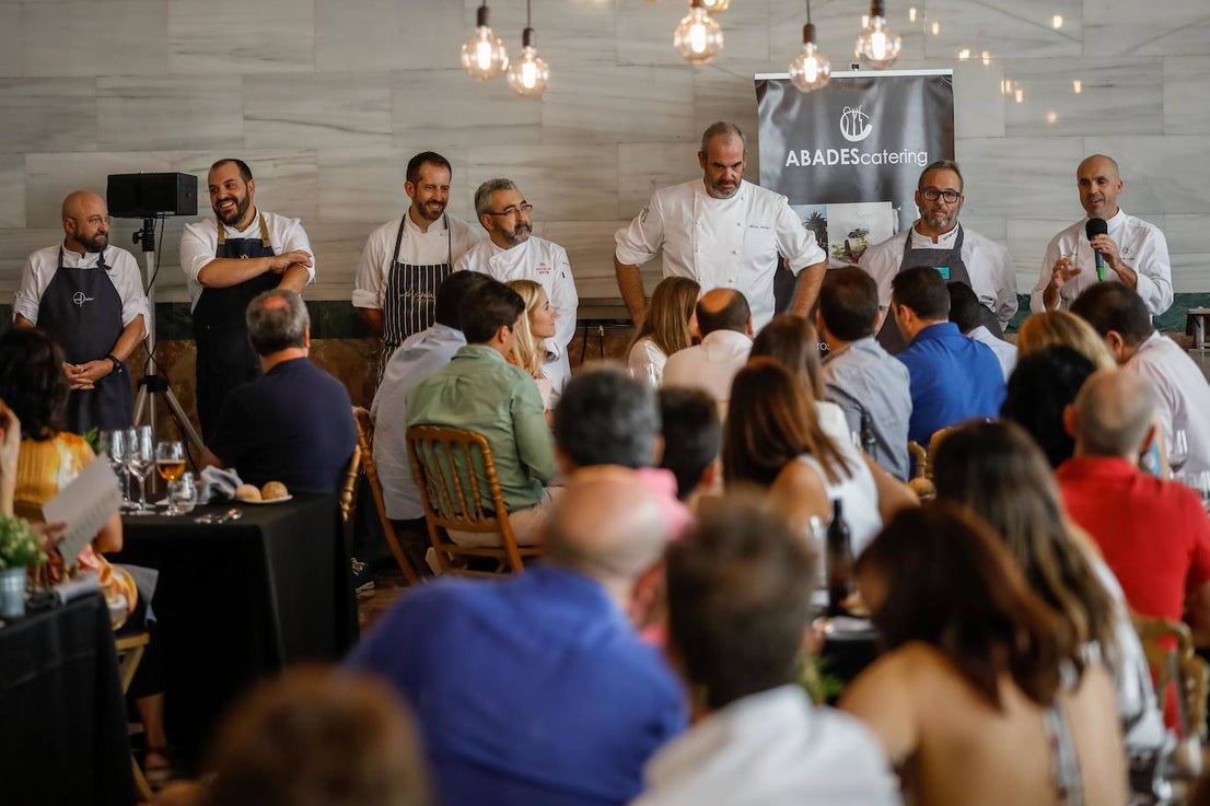 Carme Ruscalleda recibe el premio de Granada Gourmet, un congreso que se ha rendido a su cercanía y sencillez