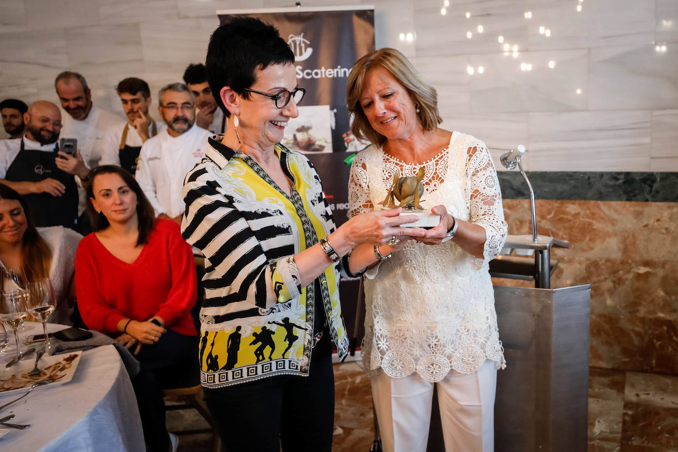 Carme Ruscalleda recibe el premio de Granada Gourmet, un congreso que se ha rendido a su cercanía y sencillez