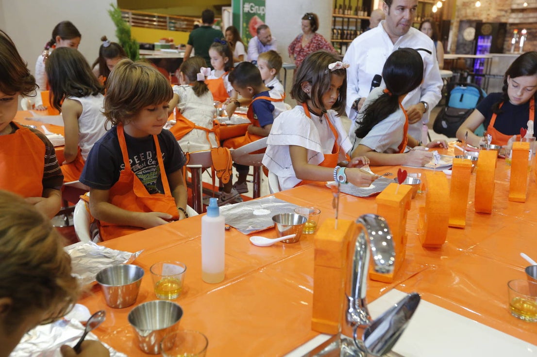 Impulsado por Inagra, y su popular personaje de 'Aceitina', esta cita con los niños se ha convertido en uno de los momentos más entrañables de cada edición de Granada Gourmet