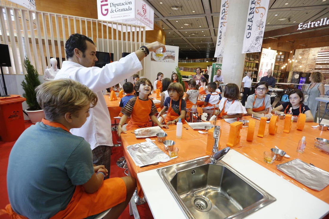 Impulsado por Inagra, y su popular personaje de 'Aceitina', esta cita con los niños se ha convertido en uno de los momentos más entrañables de cada edición de Granada Gourmet