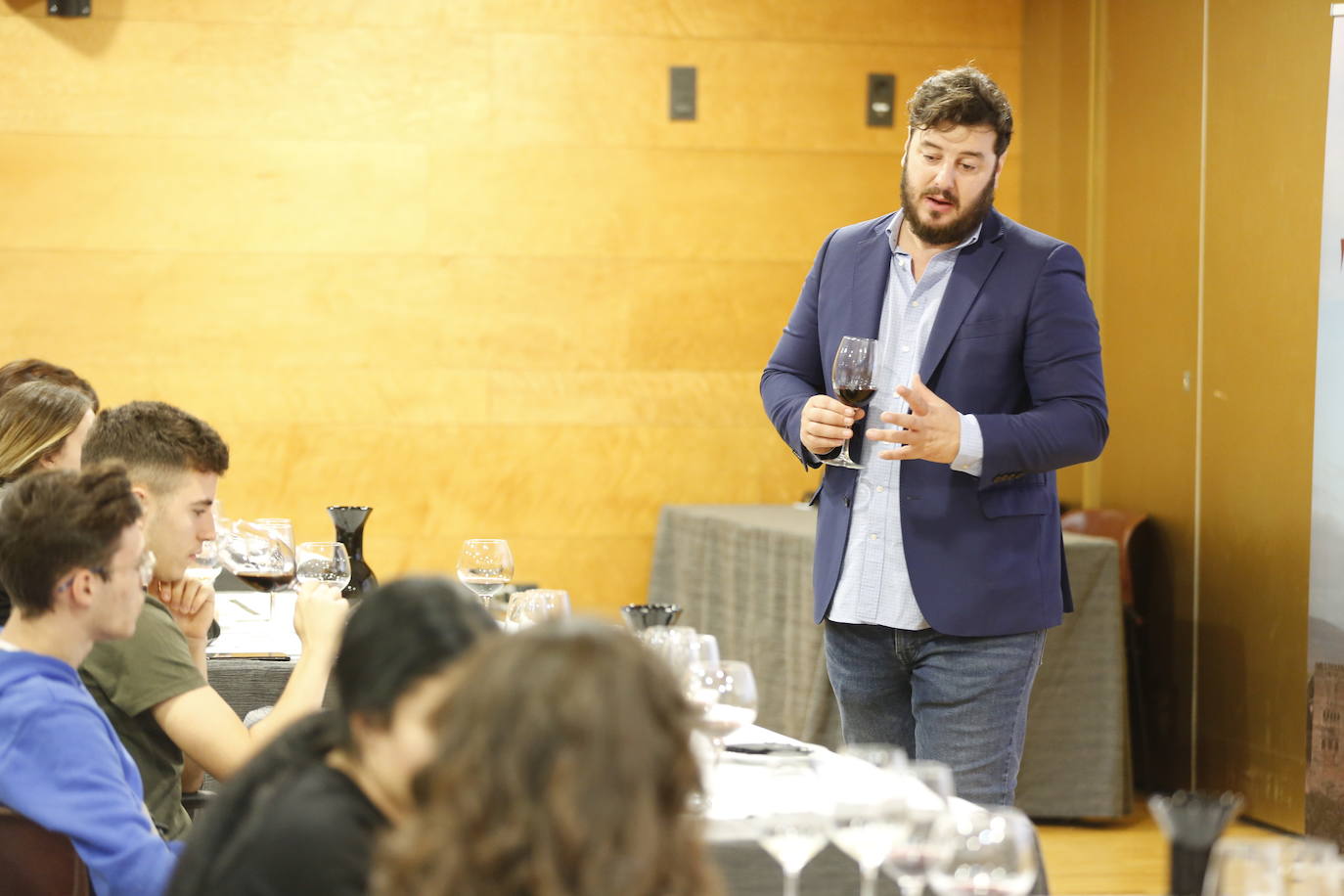 La importancia de la copa en una cata