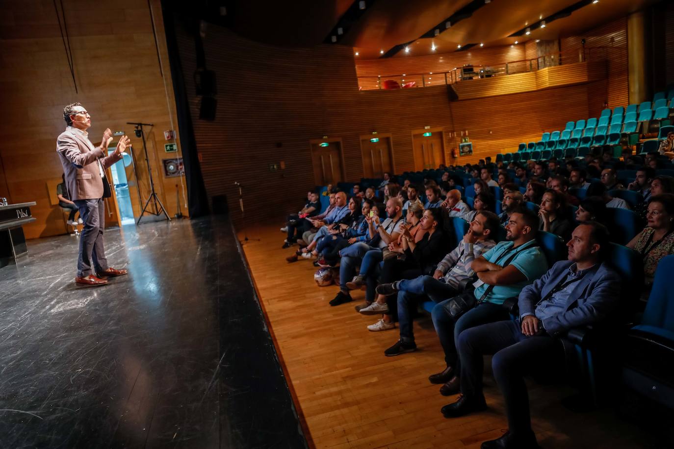 El especialista en Administración Hostelera garantiza el éxito de un negocio de restauración con sus consejos