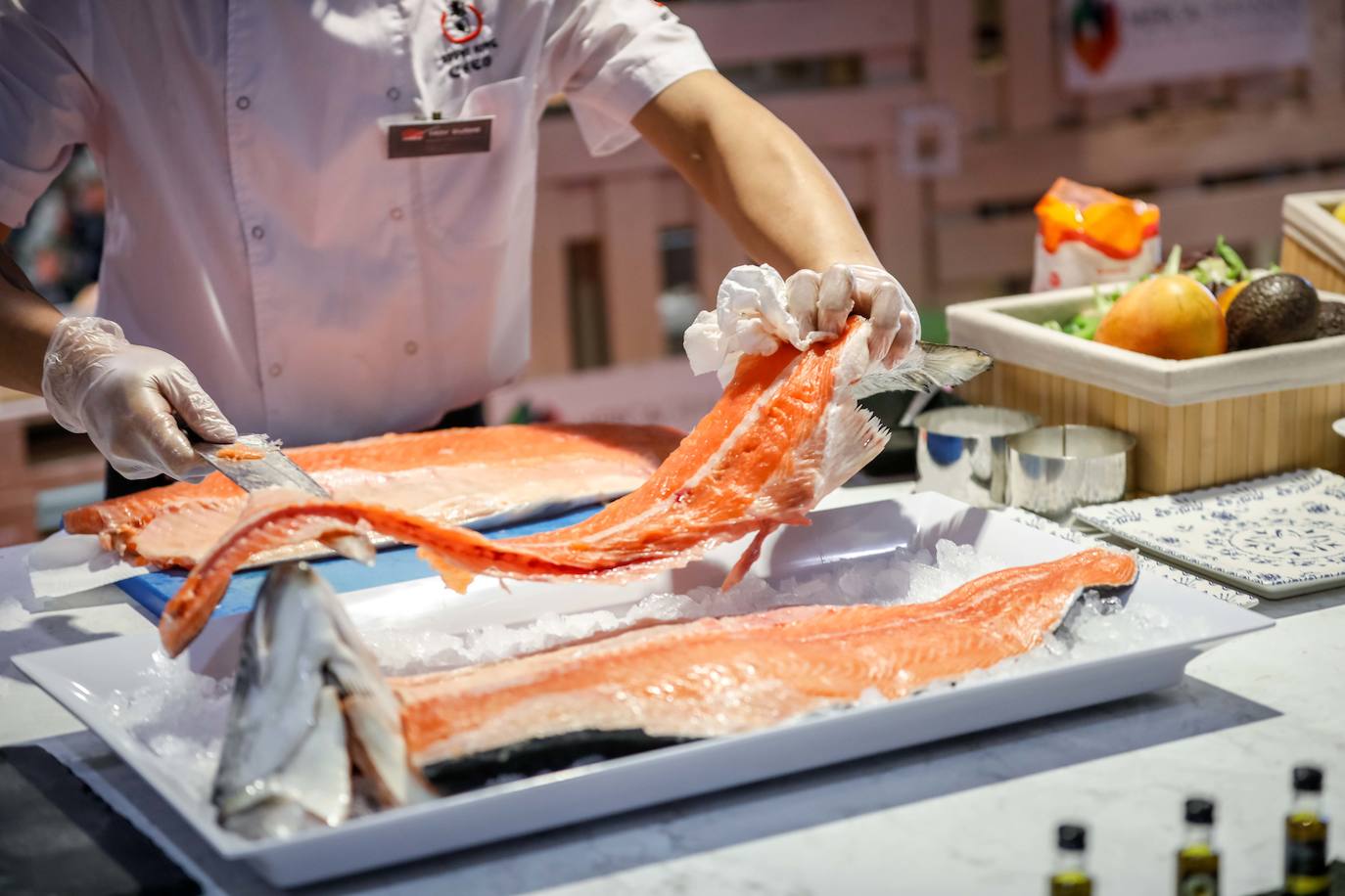 Un experto en cocina japonesa desvela los secretos del ronqueo del salmón