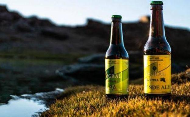 Botellines de cerveza artesanal Segral elaborada en la costa granadina 