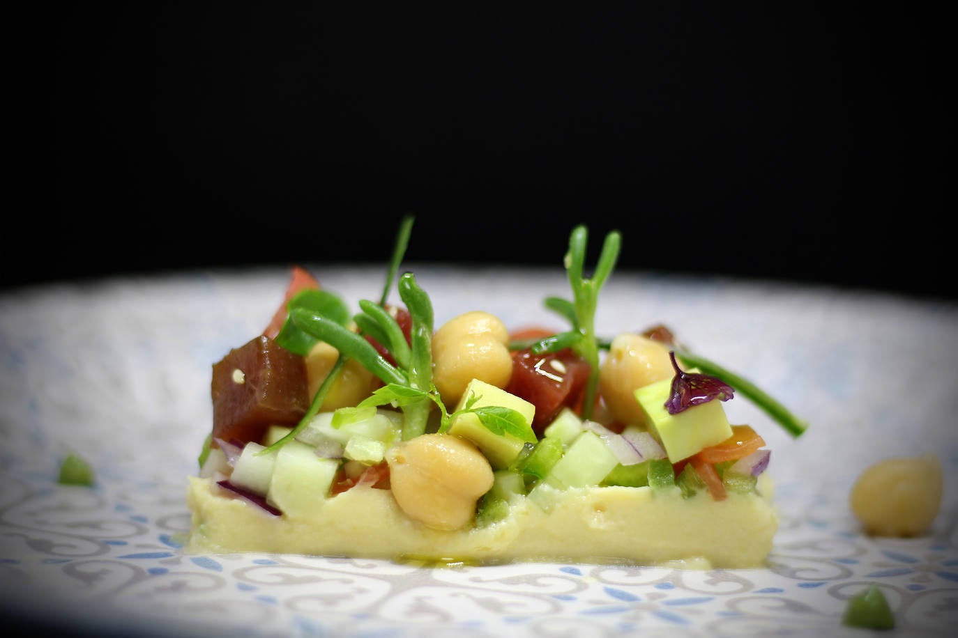 La receta de Marcos Pedraza: Ensalada de garbanzos, bonito y aguacate
