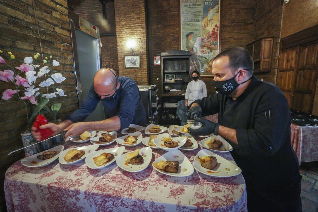 Fotos: El restaurante El Coso acoge un nuevo menú a cuatro manos con toda la sapiencia de la gastronomía murciona