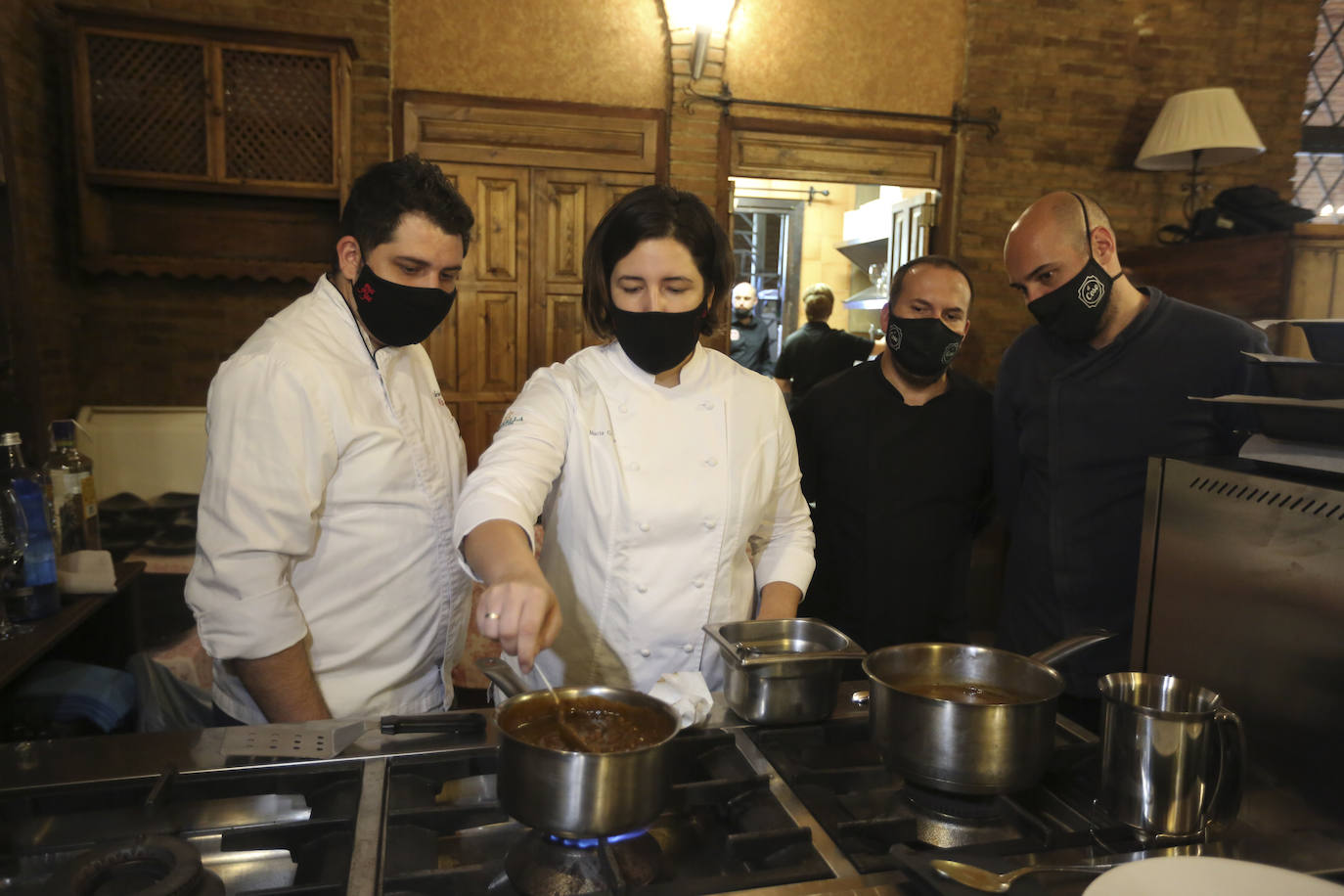 Fotos: El restaurante El Coso acoge un nuevo menú a cuatro manos con toda la sapiencia de la gastronomía murciona