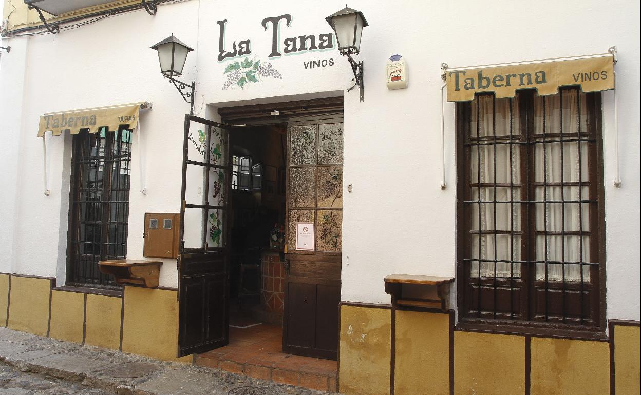 La Tana, elegido Mejor Bar de Vinos de España en el International Wine  Challenge | Ideal